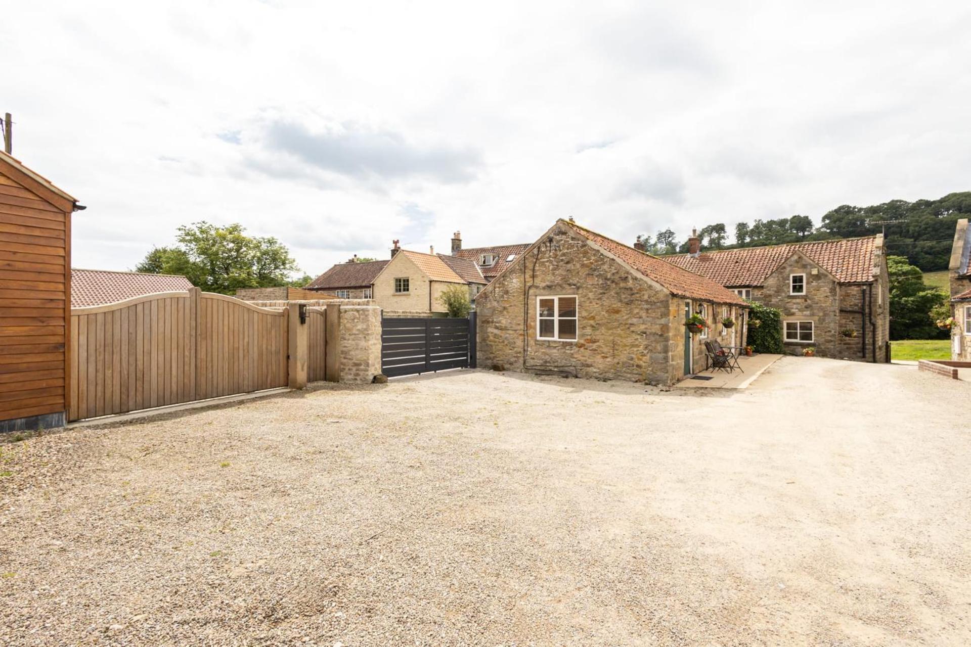 Hutton le Hole Host & Stay - Hutton-Le-Hole Cottages מראה חיצוני תמונה